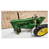 1/16 John Deere 70