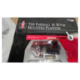 1/16 Precision Farmall H with Mounted Planter