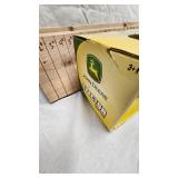 1/16 John Deere General Purpose