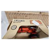 1/16 Case VAC Tractor