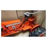 1/16 Case VAC Tractor