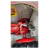 1/16 Farmall Super M