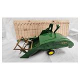 1/16 John Deere 12A Combine