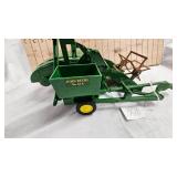 1/16 John Deere 12A Combine