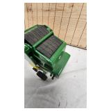 590 John Deere Round Bailer