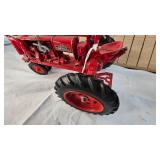 1/16 Farmall F-20