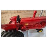 1/16 Massey Harris 44