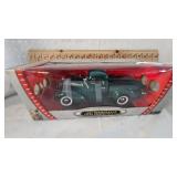 1/18 1937 Studebaker Coupe Expreess Pickup