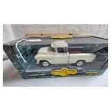 1/18 1957 Chevy Cameo Pickup