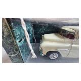 1/18 1957 Chevy Cameo Pickup