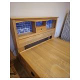 Queen Size Wooden Captain