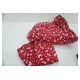 Fitted Full/Queen Sheet and 2 Pillow Cases