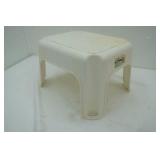 Rubbermaid Step Stool