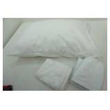 Pillow with 2 pillow Cases