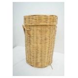 Round Wicker Clothes Hamper with Lid