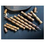 MaxSneo Assembly Kit - Round Wood Discs with Turned Spindles