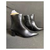 Abbleet Black Leather-Look Ankle Boots - US 10