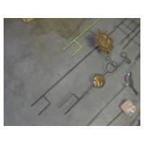 (CS) Assorted Yard Stakes Decor and...