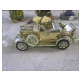 (A-3) Assorted Figurines and Decor...