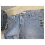 (CS) 5 Pairs of Jeans - Lee, Zena, ...