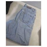 (CSB) 5 Pairs of Jeans - Levis, Wra...