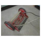 (FRNT) Vintage Manual Push Reel Law...