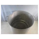 (EC1) Huge Aluminum Stock Pot - Has...