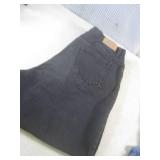 (BS) 5 Pair of Jeans - Liz Claiborn...