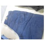 (BS) 5 Pair of Jeans - Liz Claiborn...
