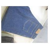 (BS) 5 Pair of Jeans - Basic Equipm...