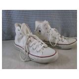 (BS) Pair of Converse Chuck Taylor ...