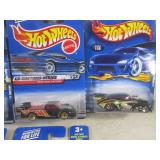 (EC1) Assorted Hot Wheels in Packag...