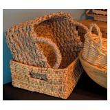 LR - Collection of 8 Decorative Woven Baskets Assorted Styles