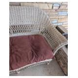 FY - Vintage Wicker Loveseat with Brown Cushion
