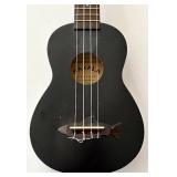 Lr - Makala MK-SS-BLK Soprano Ukulele with Case, 21.5 Inch