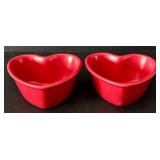 K - Assorted Serveware Lot: Furio Eden Fruit Platter, Simplydesignz Flower Platter, Chantal Red Hearts, GP Green Bowl