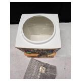 Beautiful bakery vintage cookie jar