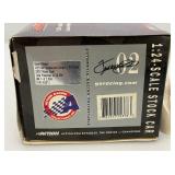 Misc. NASCAR 1:24 Scale Die Cast Stock Cars Kevin Harvick (Revell #29 Car Doesn