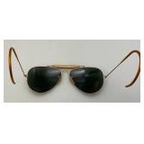 Est. $225.00 - $500.00 Vintage B & L RAY-BAN Aviator Sunglasses Gold Green with Original Case