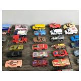 Lot of 100 Collectible Die Cast Cars