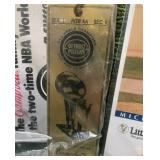 Detroit Lot of World Series Pins -Mickey Lolich & Denny McLain 1968 , 1989-90 Back to Back Champions Detroit Pistons Gold Campbells Keychain