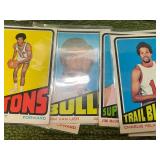 1972-73 Topps Basketball Assortment Lot of 27 Cards Total