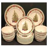 LL-TR - Christopher Radko Traditions Holiday Celebrations 40-Piece Dinnerware Set