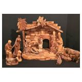 LL-CL - Hand-Carved Olive Wood Nativity Set with Disassemblable Stable and Figures