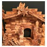 LL-CL - Hand-Carved Olive Wood Nativity Set with Disassemblable Stable and Figures