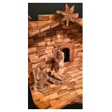 LL-CL - Hand-Carved Olive Wood Nativity Set with Disassemblable Stable and Figures