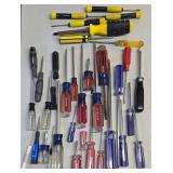 G - Large Assorted Screwdriver Collection - Flathead and Phillips Mixed Set