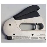 G - Black & Decker PowerShot Staple Gun with 4 Packs of Staples