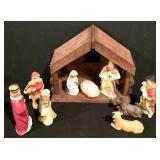 LL-TR - Ceramic Nativity Scene Set with Wood Stable - 11 Piece Holiday Display