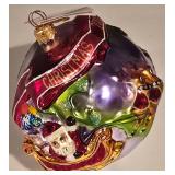 LL-TR - Christopher Radko Globe Trotter Santa Christmas Ornament 2000